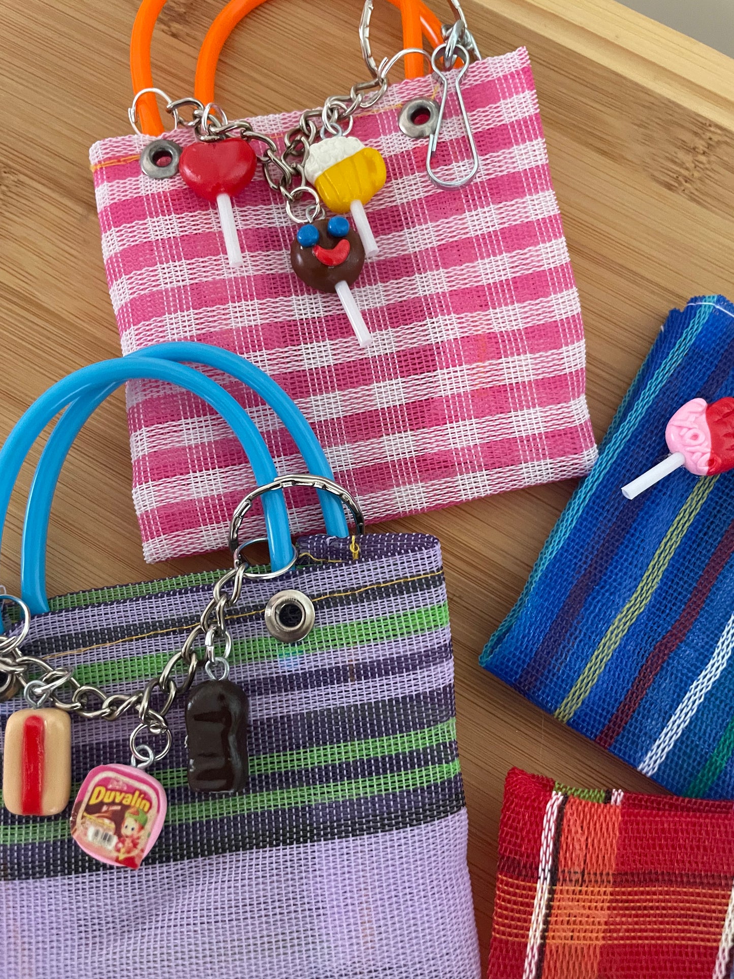 Mini Mercado Bag Charm | Mexican Grocery Tote Keychain | Mexican Charm Bag | Cute Mexican Gift | Bolsa de Mandado Mini | Latina Accessories